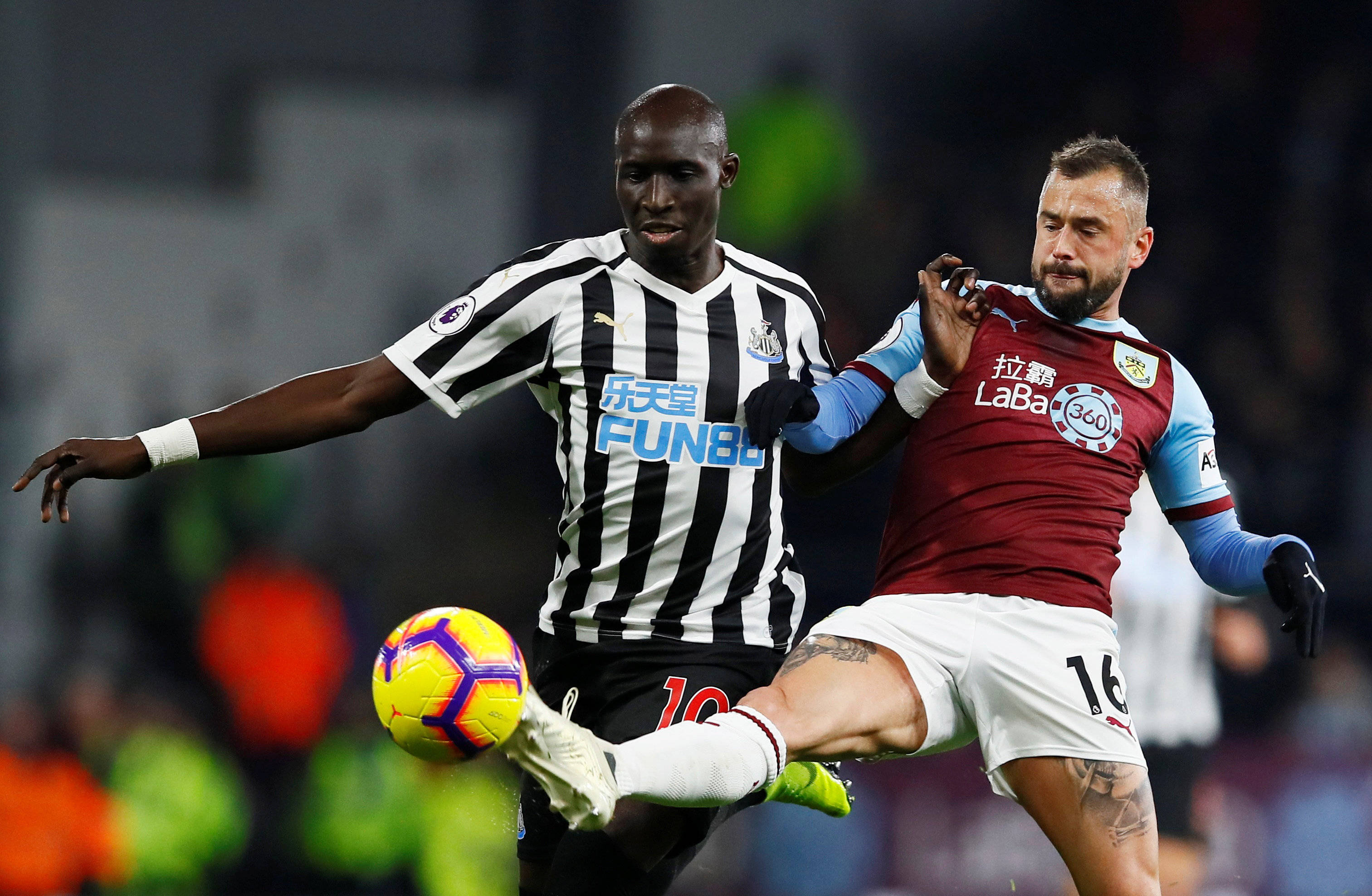 爱游戏官网下载-包含尤文图斯带队取胜！，Uzi重要时刻比赛局势复杂上演精彩一战的词条