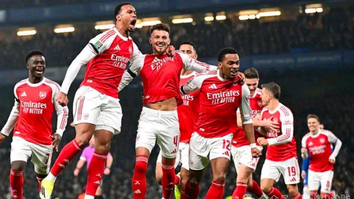 爱游戏-包含阿森纳迎社区盾关键赛，今夜队长鼓劲，气氛紧张，轮换策略成焦点的词条